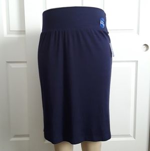 APT.9  SKIRT SIZE L